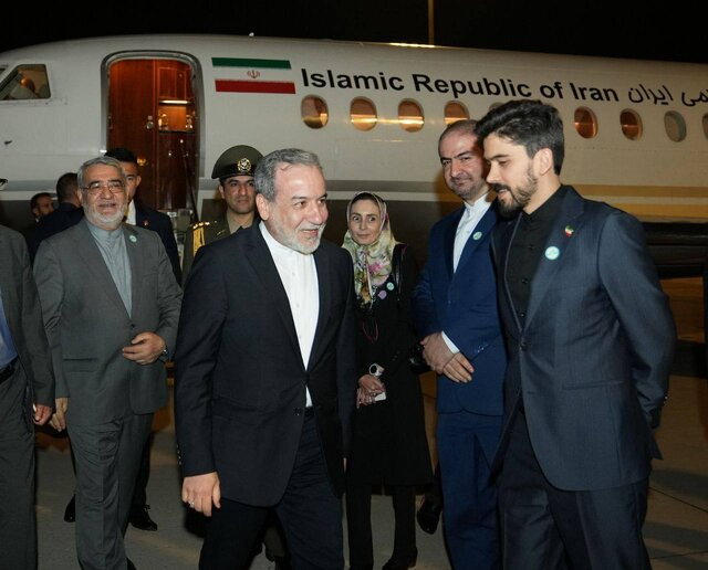 بسته خبری ایران اکونومیست از اخبار دولت در ۲۴ ساعت گذشته