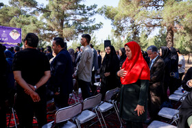 بهره برداری از بزرگترین نیروگاه خورشیدی سقفی کشور در مشهد
