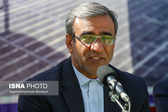 تامین برق تجدیدپذیر از طریق پنل‌های خورشیدی در فضاهای مسقف خراسان رضوی