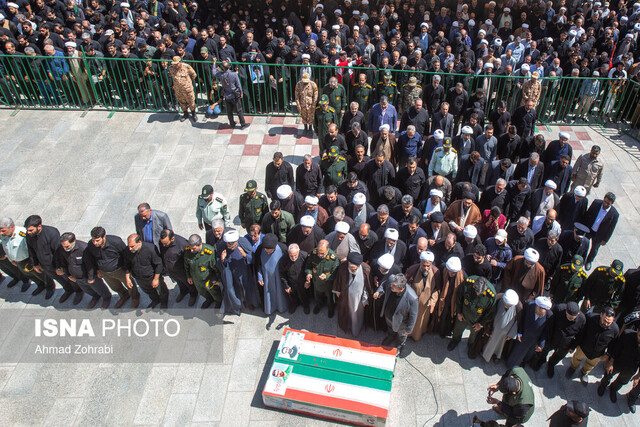 مراسم تشییع پیکر دو شهید تجاوز رژیم صهیونیستی در قم برگزار شد