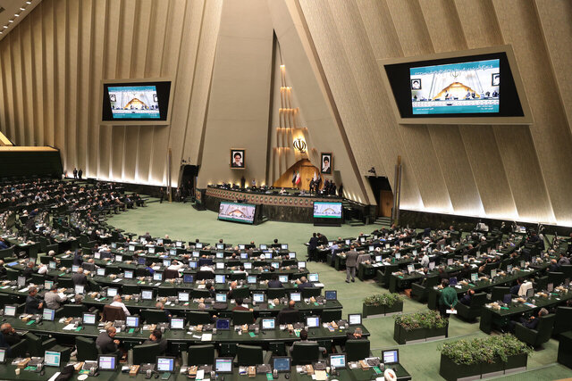 انتخاب ناظران مجلس در کارگروه اختصاص منابع حاصل از کشف سوخت قاچاق برای اجرای اقدامات قانونی