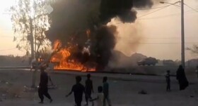 آتش‌سوزی خودروی پلیس قلعه‌گنج در تصادف با قاچاقچی سوخت