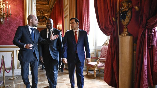 دیدار وزرای خارجه فرانسه، انگلیس و آمریکا در پاریس روایت آکسیوس از آنچه در رایزنی بین آمریکا و اروپا درباره ایران گذشت