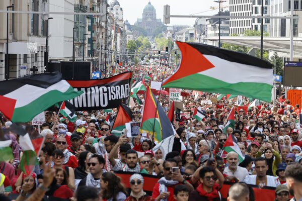 راهپیمایی حامیان فلسطین در بروکسل و درخواست برای تعلیق همکاری‌ با رژیم صهیونیستی 