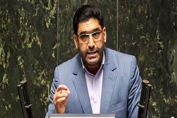 آذری: مغز و استعداد ایرانی هم ناموس و تمامیت ارضی است آذری: مغز و استعداد ایرانی هم ناموس و تمامیت ارضی است