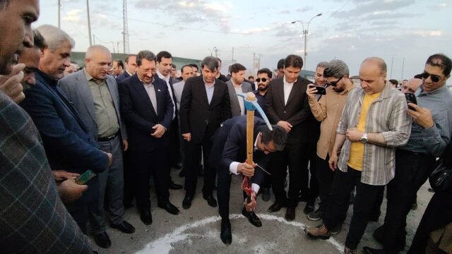 آغاز عملیات اجرایی خط انتقال برق معادن ساردوئیه جیرفت آغاز عملیات اجرایی خط انتقال برق معادن ساردوئیه جیرفت