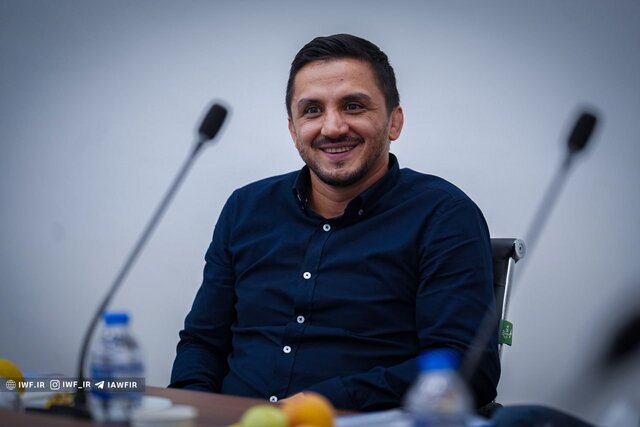 حضور حمید سوریان در نشست هیات رییسه فدراسیون کشتی حضور حمید سوریان در نشست هیات رییسه فدراسیون کشتی