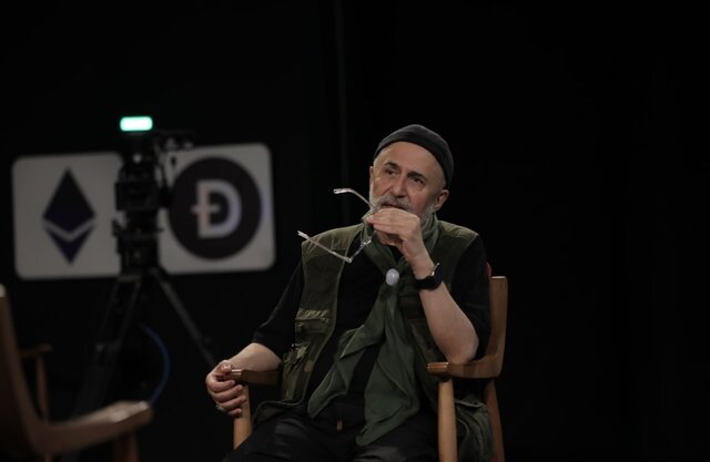 مصطفی رزاق کریمی در تلویزیون درباره ایران میگوید