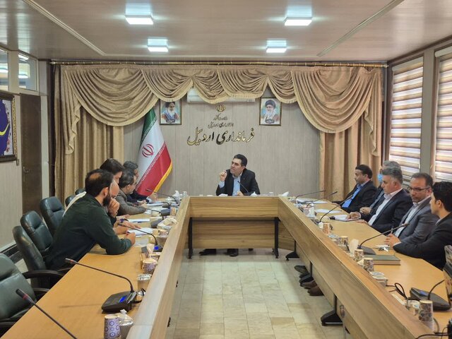 تسهیل روند سرمایه‌گذاری بخش خصوصی در حوزه نیروگاه خورشیدی در اردبیل