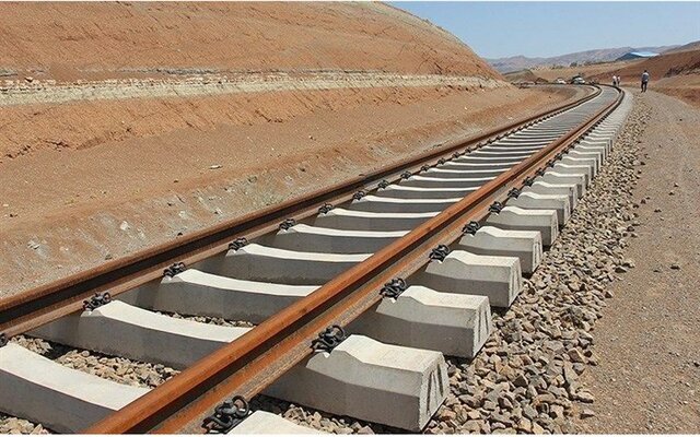 پیشرفت ۹۳ درصدی راه‌آهن اردبیل - میانه