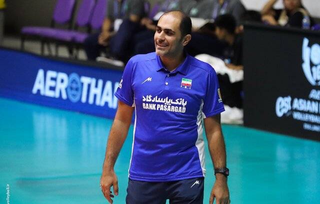 واکنش سرمربی تیم ملی والیبال نوجوانان به شکست در فینال آسیا واکنش سرمربی تیم ملی والیبال نوجوانان به شکست در فینال آسیا