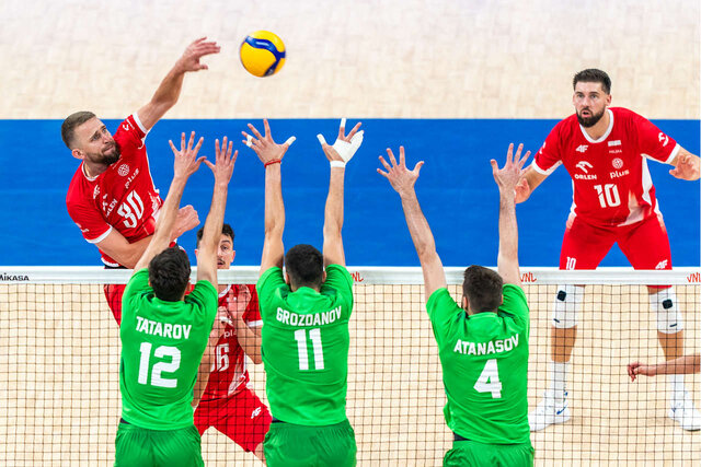 لهستان در خانه مقابل بلغارستان زانو زد/ پیروزی صربستان مقابل کانادا لهستان در خانه مقابل بلغارستان زانو زد/ پیروزی صربستان مقابل کانادا