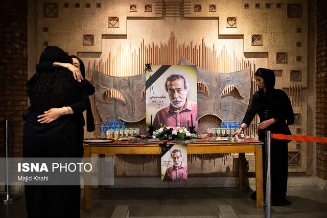 گردهمایی هنرمندان برای بازیگری که هیچ کس خاطره بدی از او نداشت گردهمایی هنرمندان برای بازیگری که هیچ کس خاطره بدی از او نداشت