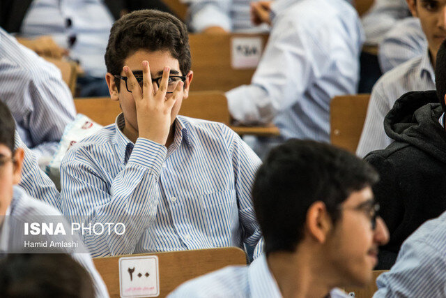 تداوم فرایند هدایت تحصیلی دانش‌آموزان پایه نهم تا شهریور سال جاری