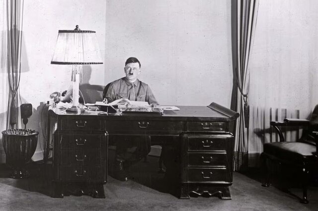 سرنوشت نقاشیهای هیتلر چه شد؟