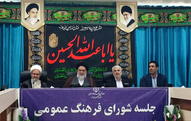 نماز جمعه سنگر مستحکم انقلاب در برابر تهاجم فرهنگی دشمنان است