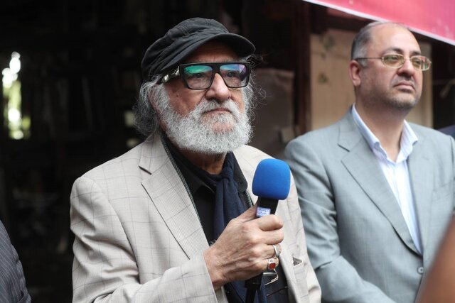 بازدید جمعی از هنرمندان پیشکسوت از ساختمان شیشهای صداوسیما