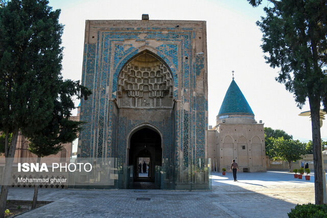 مجموعه تاریخی بسطام مبارزه با آفات موریانهها در مجموعه تاریخی بسطام