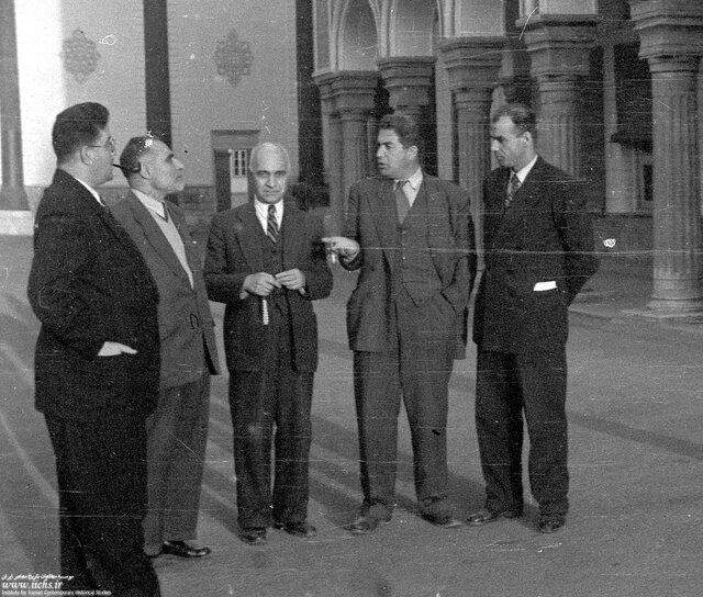«۳۰ تیر ۱۳۳۱ وآفرینندگان آن» در آیینه تصاویر