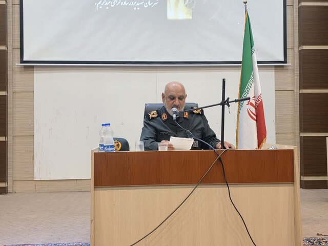 عزم ملت ایران در دفاع از آرمانهای انقلاب راسختر شده است عزم ملت ایران در دفاع از آرمانهای انقلاب راسختر شده است