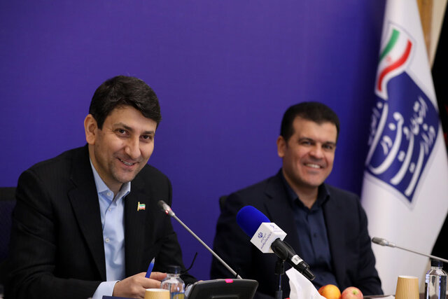 «هزینههای بینتیجه برای یک بحران»، «توضیح عراقچی درباره موضوع محو اسرائیل» و «تصریح وزیر ارتباطات به یک ناکامی»