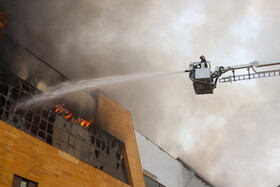 آتش سوزی مهیب در منطقه آزادانزلی