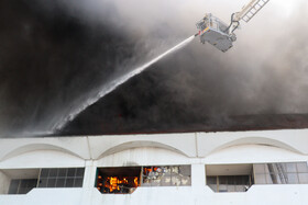 آتش سوزی مهیب در منطقه آزادانزلی