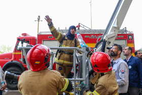 آتش سوزی مهیب در منطقه آزادانزلی