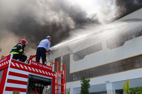 آتش سوزی مهیب در منطقه آزادانزلی