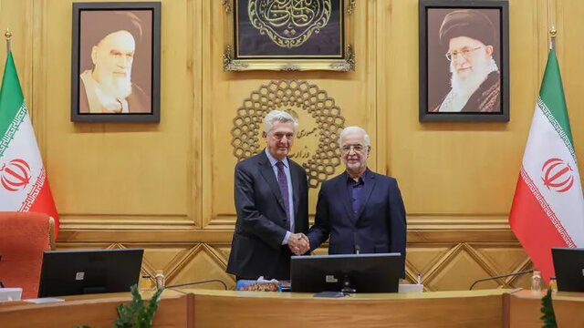 دیدار کمیسر عالی سازمان ملل در امور پناهندگان با وزیر کشور دیدار کمیسر عالی سازمان ملل در امور پناهندگان با وزیر کشور