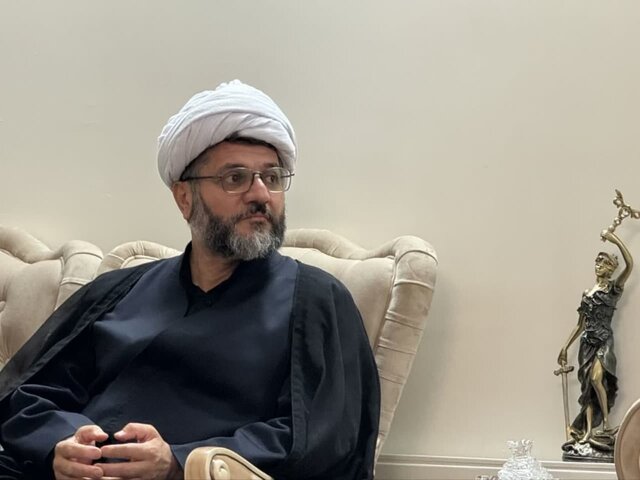 حضور نماینده ولیفقیه در منزل مرحوم آیتالله نعیمآبادی/ بزرگداشت عضو فقید خبرگان در دامغان