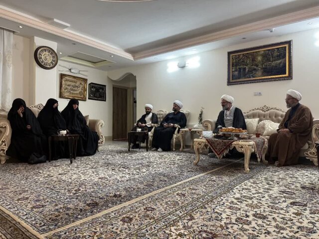 حضور نماینده ولیفقیه در منزل مرحوم آیتالله نعیمآبادی/ بزرگداشت عضو فقید خبرگان در دامغان