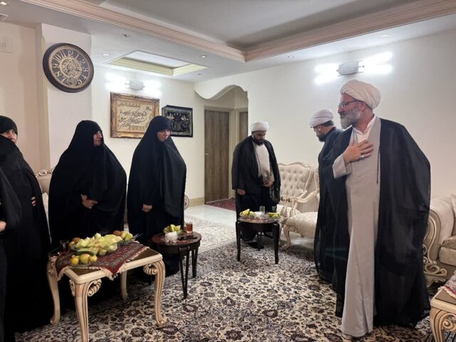 حضور نماینده ولی‌فقیه در منزل مرحوم آیت‌الله نعیم‌آبادی/ بزرگداشت عضو فقید خبرگان در دامغان