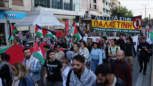 اعتراض صدها نفر از حامیان فلسطین در آتن و آلمان علیه نسل کشی در غزه