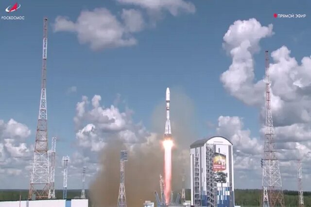 ویدئوی لحظه آمادهسازی موشک روسیه برای پرتاب ماهواره ایرانی ویدئوی لحظه آمادهسازی موشک روسیه برای پرتاب ماهواره ایرانی