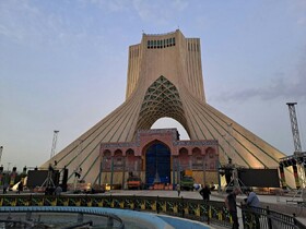 میراث فرهنگی ممنوع کرد اما «برج آزادی» خلوت نشد!