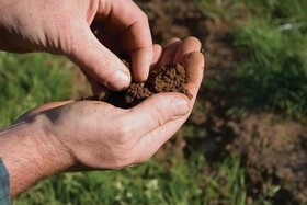 تاثیر رطوبت خاک در پایداری مخازن تأمین کننده آب شرب تهران