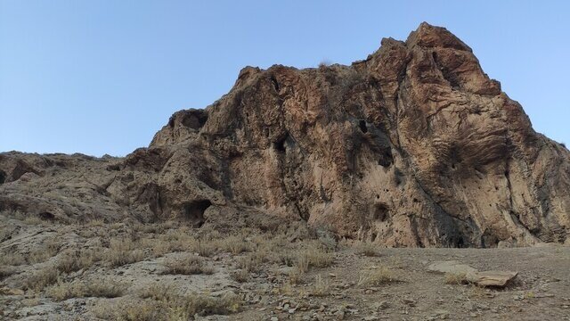 صدای تاریخ در سکوت سنگها