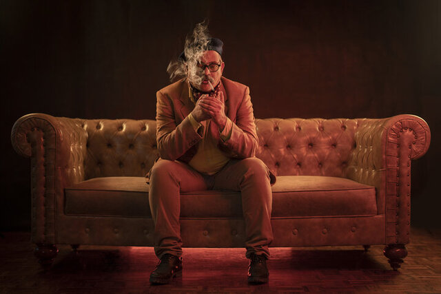 نمایش «پلکانی به سوی بهشت» آمار مخاطب و فروش تئاترهای دولتی اعلام شد