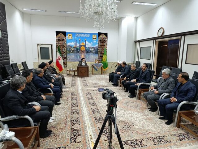 ملت ایران با تمام توان برای تکالیفی که رهبری مشخص کردند تلاش کنند