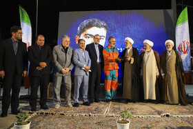 تقدیر و قدردانی در حاشیه آیین رونمایی از مجسمه سیدصدق وصفا-کرمان