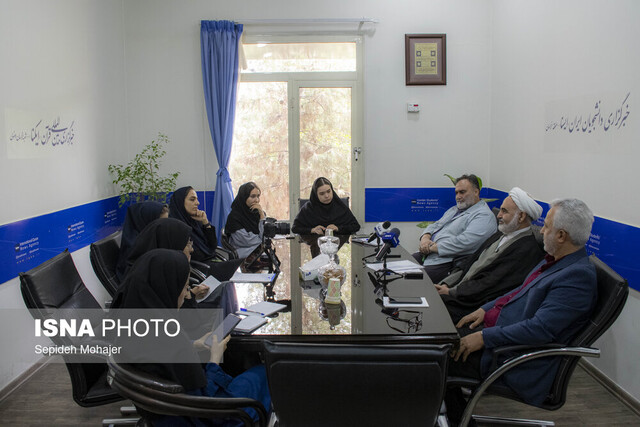 برونسپاری پروژه قطار سریعالسیر زیارتی در دولت بررسی میشود