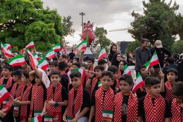 تا وقتی ملت پشتیبان نظام است دشمنان نمی‌توانند هیچ آسیبی به این کشور وارد کنند