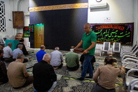 نماز جماعت‌ زیست‌خاور با حضور کسبه و اهالی منطقه به طور منظم برگزار می‌شود.