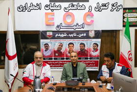 و منصور شیشه فروش، مدیر کل مدیرت بحران استانداری اصفهان و محسن مؤمنی، مدیر عامل جمعیت هلال‌احمر استان اصفهان 
