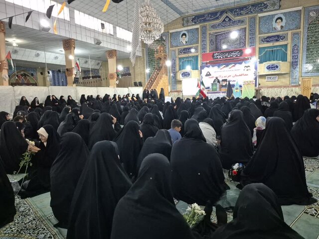 زینب(س) الگوی بصیرت و مقاومت در خط ولایت است