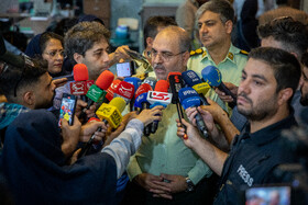 دستگیری باند اخاذی از طلافروشی‌ها و صرافی‌ها توسط مأمورنماها