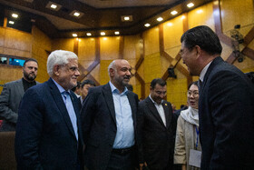 محمد رضا عارف، معاون اول رئیس جمهور و احمد میدری، وزیر تعاون، کار و رفاه اجتماعی در آیین گرامیداشت هفته ملی مهارت