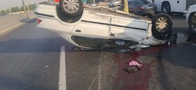 برخورد شدید پژو و سمند در جاده خاوران / یک نفر محبوس شد
