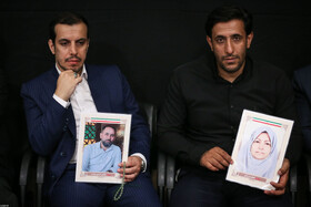 مراسم چهلم شهدای جنگ اخیر با حضور رهبر انقلاب